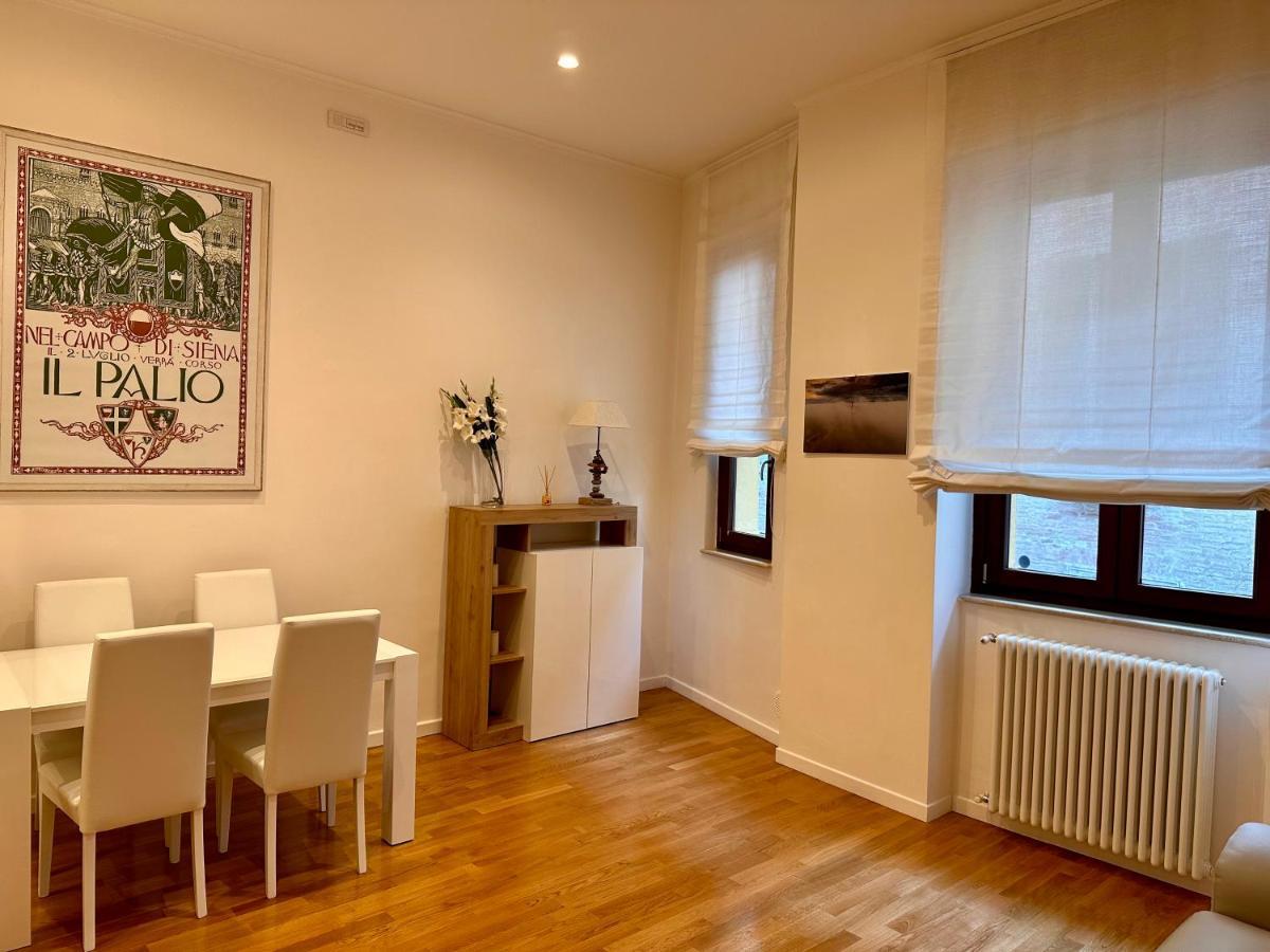 Sisters' Home - Appartamento Nel Centro Storico Con Terrazzo, Aria Condizionata E Vasca Da Bagno Siena Luaran gambar