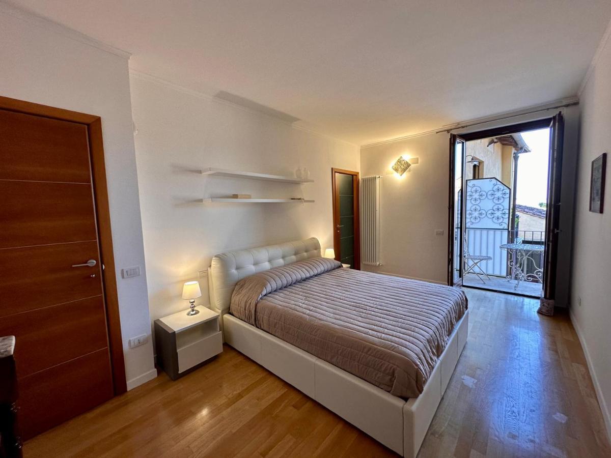 Sisters' Home - Appartamento Nel Centro Storico Con Terrazzo, Aria Condizionata E Vasca Da Bagno Siena Luaran gambar